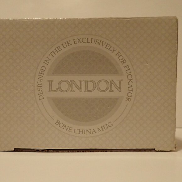 London Phone Booth Mug - Picture 3 of 11